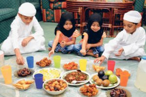 melatih anak berpuasa