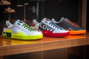 Mau Sepatu Kamu Tahan Lama? Berikut 5 Tips Merawat Sepatu Agar Tetap Awet